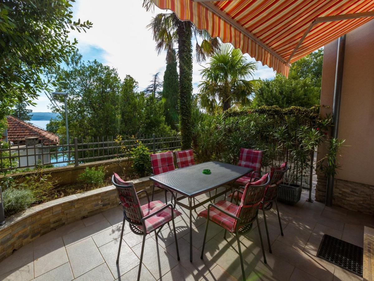 Apartment Villa Sara Dramalj Bagian luar foto